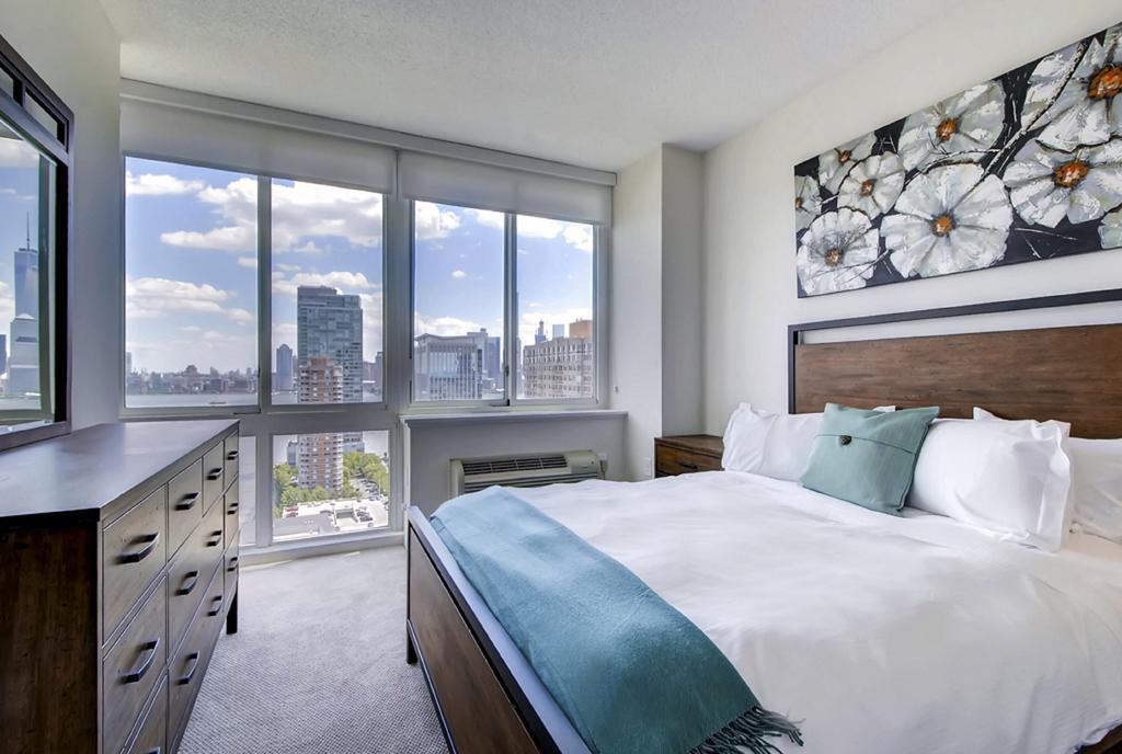 Global Luxury Suites At Newport Jersey City Exterior photo
