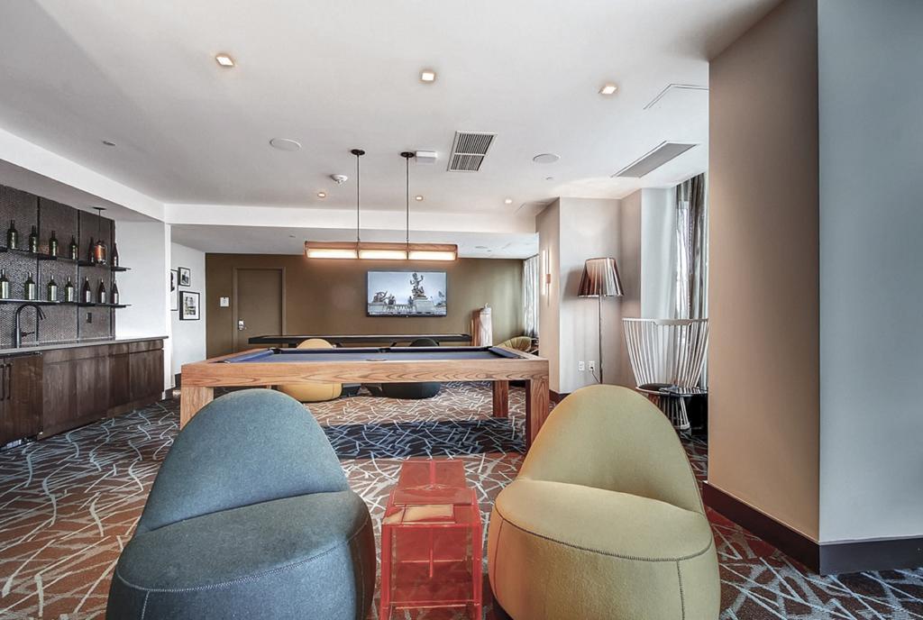 Global Luxury Suites At Newport Jersey City Exterior photo